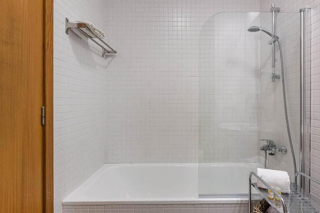 Loulé 246 · 1 Bedroom · Parking Appartamento Oporto