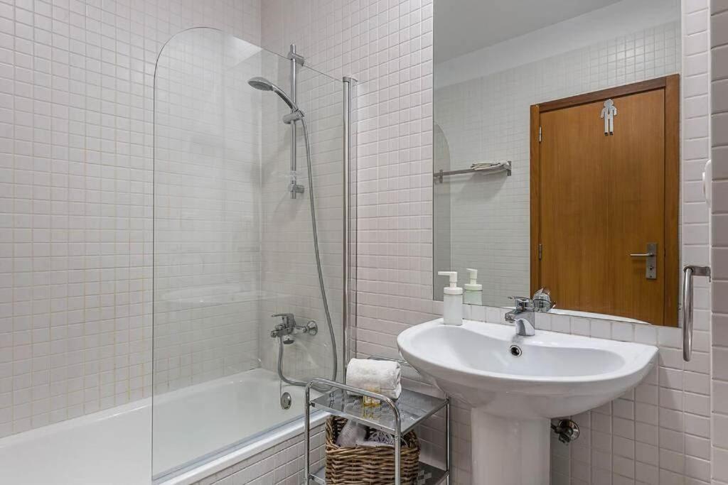 Appartement Loulé 246 · 1 Bedroom · Parking Oporto